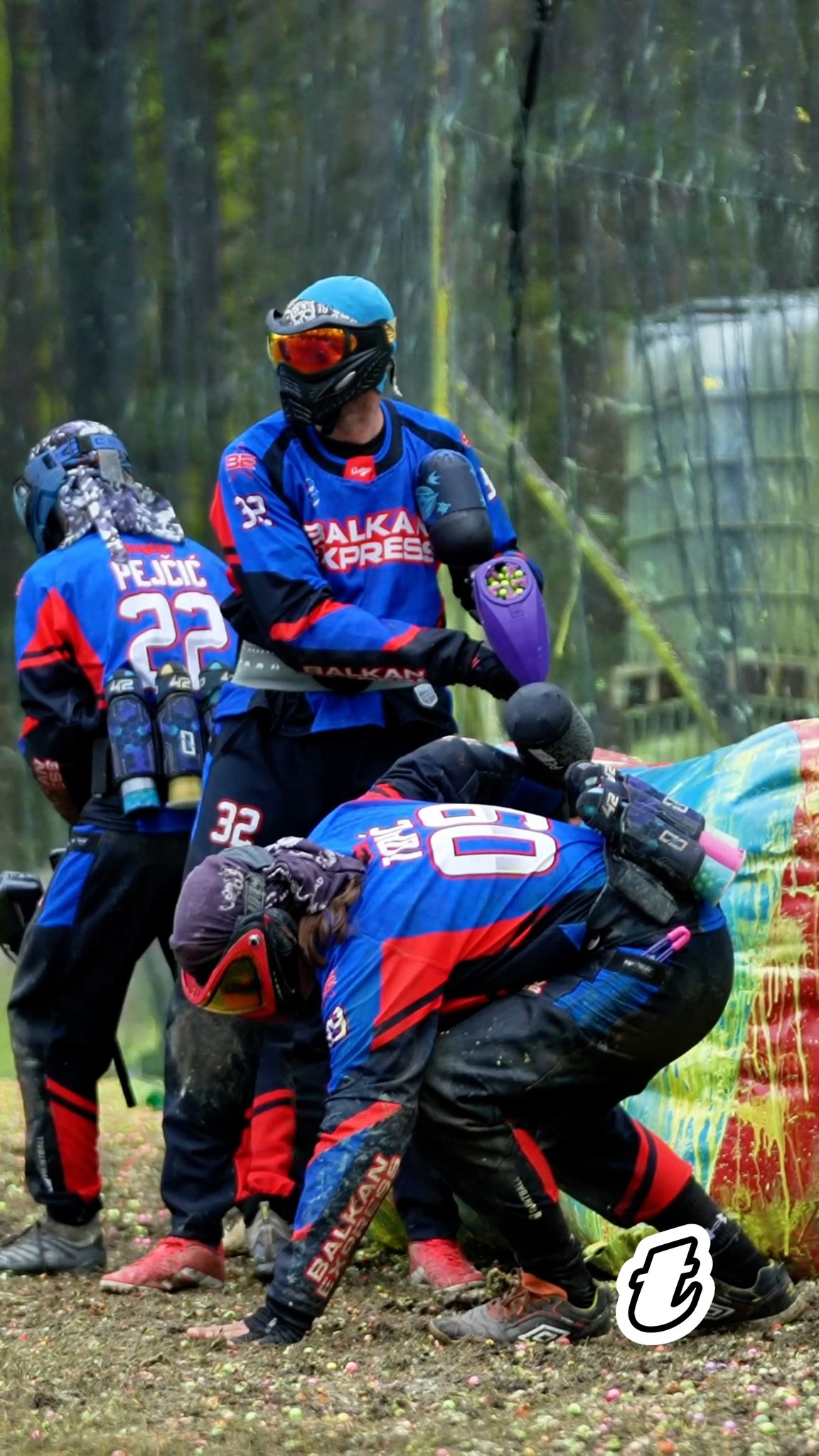 Paintball is in our DNA. Tomahawk is in our loader. 🧬🔥

#TomahawkPaintballs #Paintball #PaintballLife #CompetitivePaintball